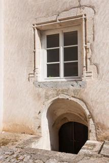 La fenêtre et la porte de la cave © Région Bourgogne-Franche-Comté, Inventaire du patrimoine La fenêtre et la porte de la cave © Région Bourgogne-Franche-Comté, Inventaire du patrimoine