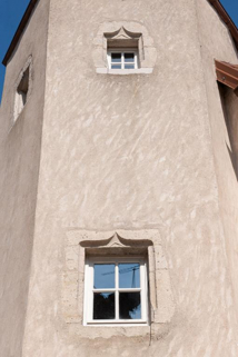 Les baies de la tour d'escalier © Région Bourgogne-Franche-Comté, Inventaire du patrimoine Les baies de la tour d'escalier © Région Bourgogne-Franche-Comté, Inventaire du patrimoine