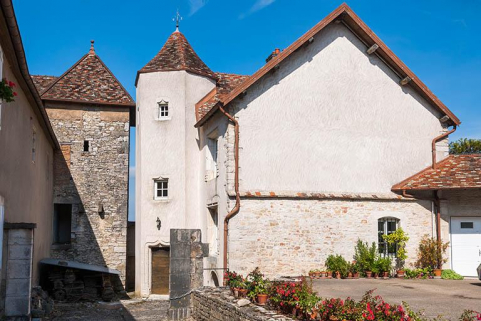 Ancienne maison située au nord-ouest © Région Bourgogne-Franche-Comté, Inventaire du patrimoine Ancienne maison située au nord-ouest © Région Bourgogne-Franche-Comté, Inventaire du patrimoine