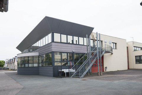 Façade intérieure ouest de l'atelier froid et climatisation domotique. © Région Bourgogne-Franche-Comté, Inventaire du patrimoine