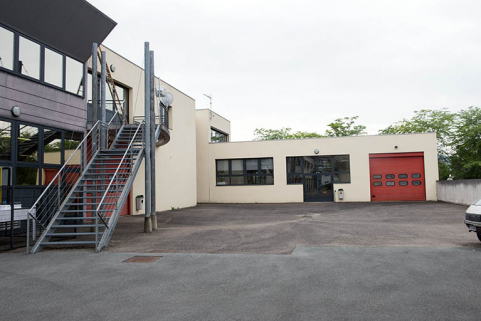 Façade intérieure de l'aile ouest de l'atelier froid et climatisation domotique. © Région Bourgogne-Franche-Comté, Inventaire du patrimoine
