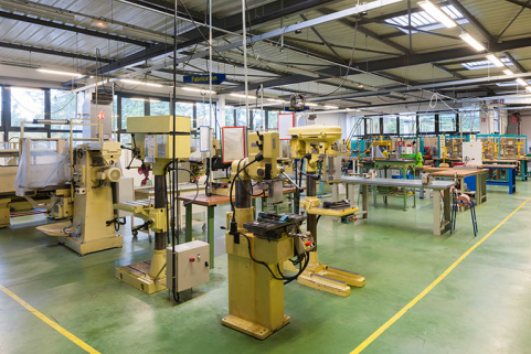 Dans l'atelier de fabrication et réparation. © Région Bourgogne-Franche-Comté, Inventaire du patrimoine