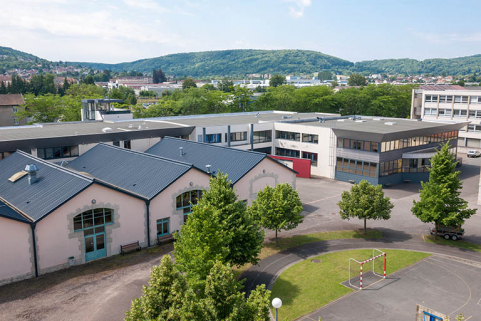 Sud-ouest de la cour et façades nord intérieure des ateliers. © Région Bourgogne-Franche-Comté, Inventaire du patrimoine