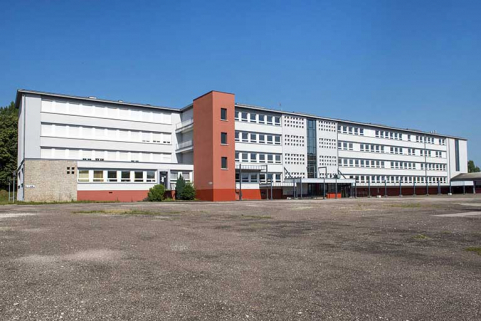 Façade orientale de l'externat donnant sur la cour. © Région Bourgogne-Franche-Comté, Inventaire du patrimoine Façade orientale de l'externat donnant sur la cour. © Région Bourgogne-Franche-Comté, Inventaire du patrimoine