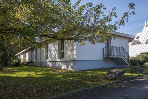 Angle nord-est de la barre de logements et administration des cfa et cfppa. © Région Bourgogne-Franche-Comté, Inventaire du patrimoine