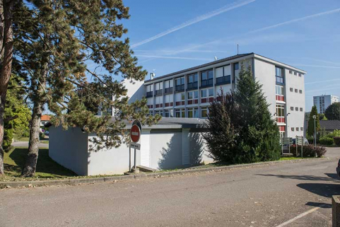 Façade sud de l'amphithéâtre.  © Région Bourgogne-Franche-Comté, Inventaire du patrimoine