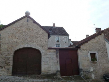 Vue générale Est © Région Bourgogne-Franche-Comté, Inventaire du patrimoine Vue générale Est © Région Bourgogne-Franche-Comté, Inventaire du patrimoine