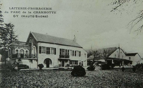 La Charmotte sur une carte postale ancienne © Région Bourgogne-Franche-Comté, Inventaire du patrimoine