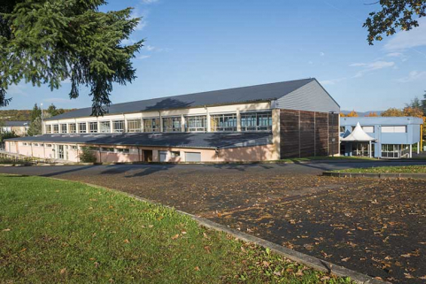 Angle sud-est du gymnase. © Région Bourgogne-Franche-Comté, Inventaire du patrimoine