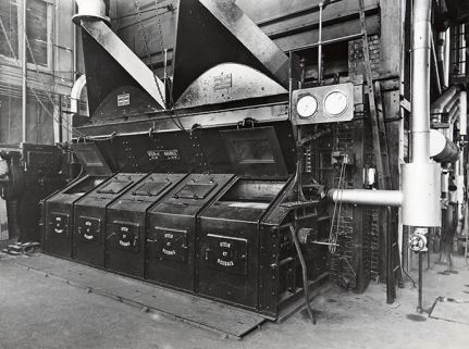 Vue intérieure de la centrale thermique. © Région Bourgogne-Franche-Comté, Inventaire du patrimoine Vue intérieure de la centrale thermique. © Région Bourgogne-Franche-Comté, Inventaire du patrimoine