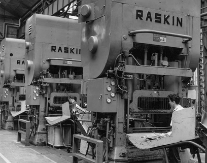 Presses à estamper Raskin. © Région Bourgogne-Franche-Comté, Inventaire du patrimoine Presses à estamper Raskin. © Région Bourgogne-Franche-Comté, Inventaire du patrimoine