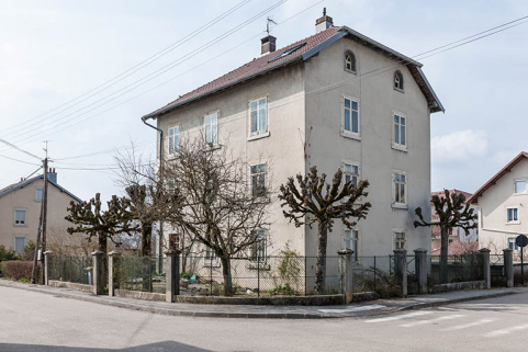 Façade antérieure, de trois quarts droite. © Région Bourgogne-Franche-Comté, Inventaire du patrimoine