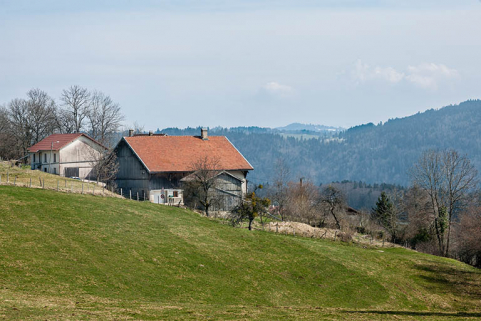 Garage, ferme et logement, depuis l'ouest. © Région Bourgogne-Franche-Comté, Inventaire du patrimoine