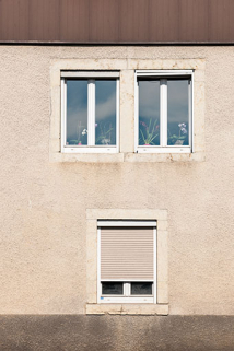 Ferme : fenêtres horlogères sur la partie droite de la façade antérieure. © Région Bourgogne-Franche-Comté, Inventaire du patrimoine