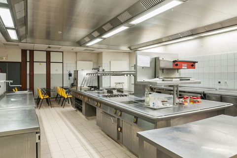 Cuisine du restaurant d'application.  © Région Bourgogne-Franche-Comté, Inventaire du patrimoine