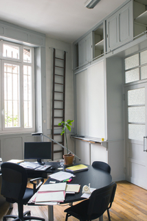 Entrepôt, 1er étage : l'un des bureaux. © Région Bourgogne-Franche-Comté, Inventaire du patrimoine Entrepôt, 1er étage : l'un des bureaux. © Région Bourgogne-Franche-Comté, Inventaire du patrimoine