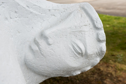 Détail de la face. © Région Bourgogne-Franche-Comté, Inventaire du patrimoine