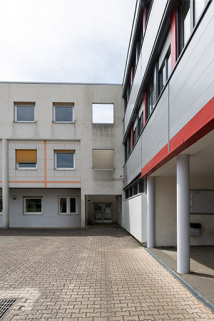 Angle intérieur nord-ouest de la cour. © Région Bourgogne-Franche-Comté, Inventaire du patrimoine