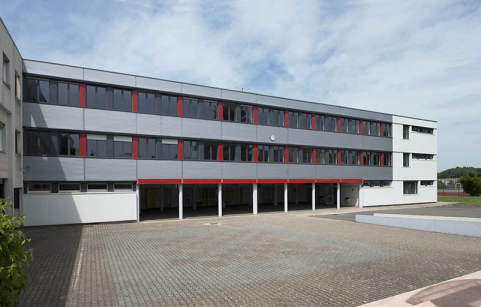 La cour, l'externat nord et le préau. © Région Bourgogne-Franche-Comté, Inventaire du patrimoine