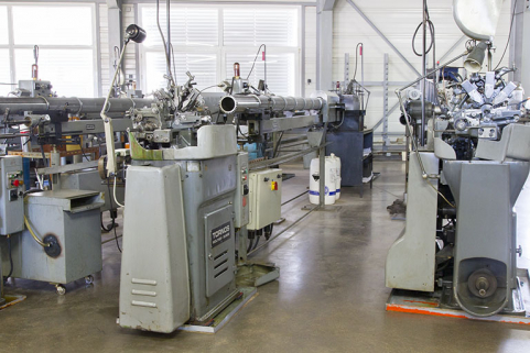 Deux machines à décolleter Tornos. © Région Bourgogne-Franche-Comté, Inventaire du patrimoine Deux machines à décolleter Tornos. © Région Bourgogne-Franche-Comté, Inventaire du patrimoine