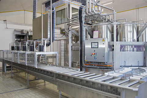 Atelier de fabrication : le convoyeur. © Région Bourgogne-Franche-Comté, Inventaire du patrimoine