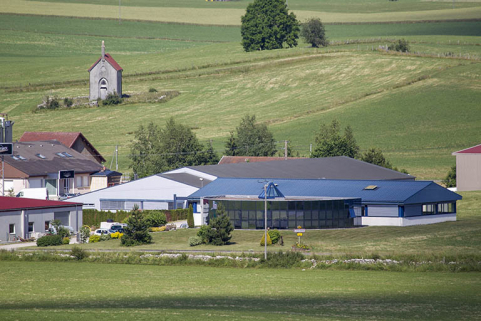 Vue d'ensemble, depuis l'ouest. © Région Bourgogne-Franche-Comté, Inventaire du patrimoine Vue d'ensemble, depuis l'ouest. © Région Bourgogne-Franche-Comté, Inventaire du patrimoine