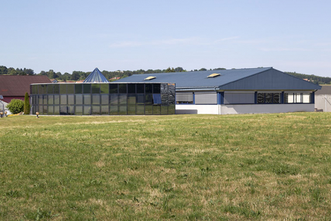 Bureau et atelier de fabrication, depuis le sud. © Région Bourgogne-Franche-Comté, Inventaire du patrimoine Bureau et atelier de fabrication, depuis le sud. © Région Bourgogne-Franche-Comté, Inventaire du patrimoine