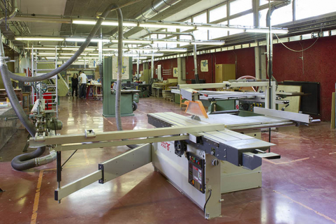 Dans l'atelier du bâtiment "agencement". © Région Bourgogne-Franche-Comté, Inventaire du patrimoine
