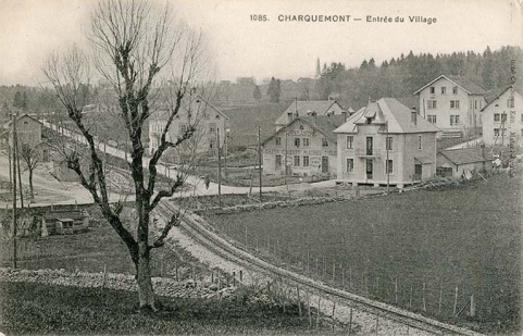1085. Charquemont - Entrée du Village, entre 1913 et 1916. © Région Bourgogne-Franche-Comté, Inventaire du patrimoine 1085. Charquemont - Entrée du Village, entre 1913 et 1916. © Région Bourgogne-Franche-Comté, Inventaire du patrimoine
