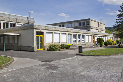 Façade ouest du bâtiment d'enseignement bio services.  © Région Bourgogne-Franche-Comté, Inventaire du patrimoine
