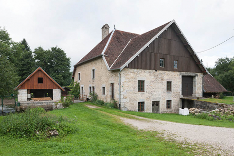 Vue d'ensemble depuis l'est. © Région Bourgogne-Franche-Comté, Inventaire du patrimoine