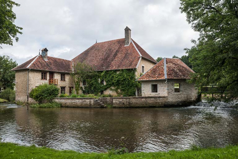 Vue d'ensemble depuis l'ouest. © Région Bourgogne-Franche-Comté, Inventaire du patrimoine
