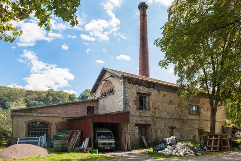 Bâtiment de la centrale hydroélectrique et atelier de fabrication. © Région Bourgogne-Franche-Comté, Inventaire du patrimoine