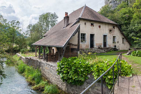 Le moulin vu de trois quarts gauche. © Région Bourgogne-Franche-Comté, Inventaire du patrimoine