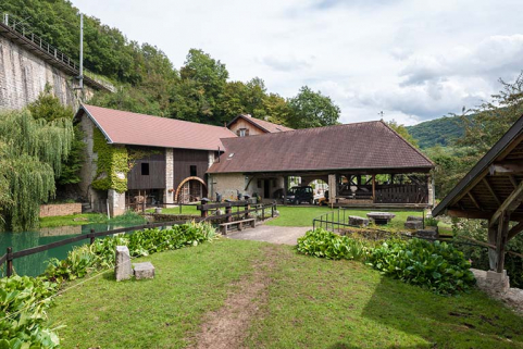 Grange, écurie et remise depuis l'ouest. © Région Bourgogne-Franche-Comté, Inventaire du patrimoine
