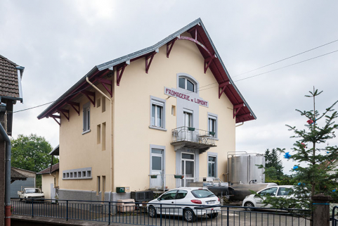 Vue de trois quarts gauche. © Région Bourgogne-Franche-Comté, Inventaire du patrimoine