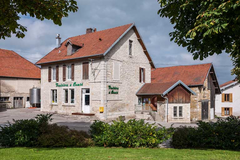 Vue d'ensemble depuis l'est. © Région Bourgogne-Franche-Comté, Inventaire du patrimoine