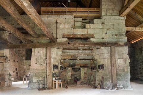 Haut fourneau, vu de face. © Région Bourgogne-Franche-Comté, Inventaire du patrimoine