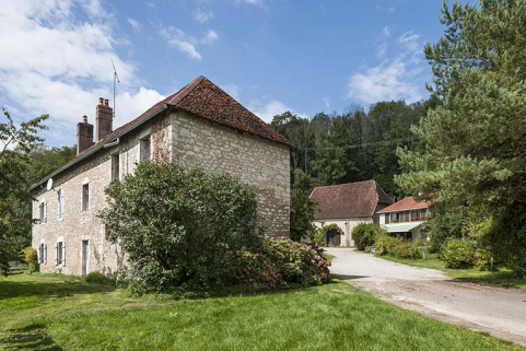 Vue d'ensemble depuis l'entrée du site. © Région Bourgogne-Franche-Comté, Inventaire du patrimoine