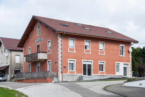 Vue de trois quarts droite. © Région Bourgogne-Franche-Comté, Inventaire du patrimoine