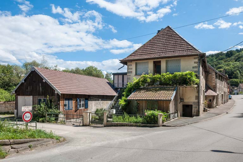 Vue d'ensemble depuis le nord-ouest. © Région Bourgogne-Franche-Comté, Inventaire du patrimoine