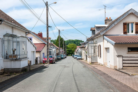 Vue depuis le haut de la rue de la cité Meiner. © Région Bourgogne-Franche-Comté, Inventaire du patrimoine
