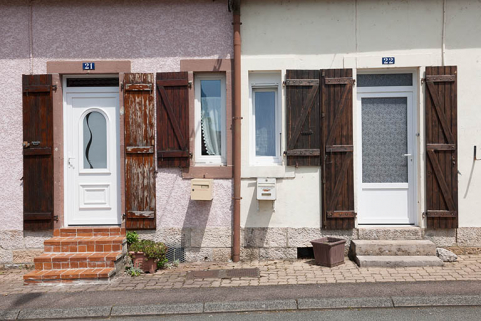 Entrées de la maison jumelée (rue de la cité Meiner). © Région Bourgogne-Franche-Comté, Inventaire du patrimoine