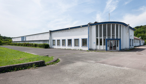 Façade est et entrée de l'usine. © Région Bourgogne-Franche-Comté, Inventaire du patrimoine