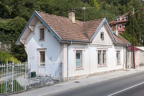 La conciergerie vue de trois quarts gauche. © Région Bourgogne-Franche-Comté, Inventaire du patrimoine