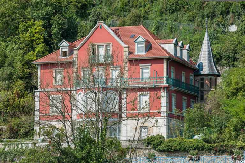 La demeure vue de trois quarts droite. © Région Bourgogne-Franche-Comté, Inventaire du patrimoine