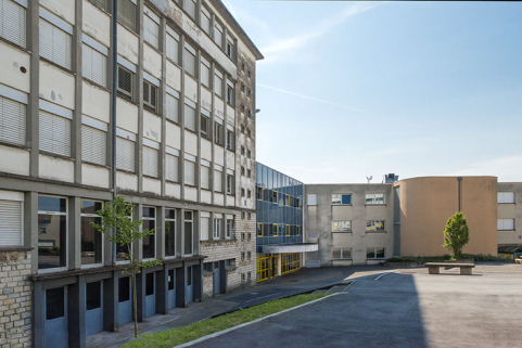 Dans la cour, angle intérieur est. © Région Bourgogne-Franche-Comté, Inventaire du patrimoine