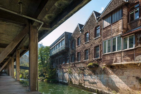 Façade des ateliers sur le canal de fuite. © Région Bourgogne-Franche-Comté, Inventaire du patrimoine