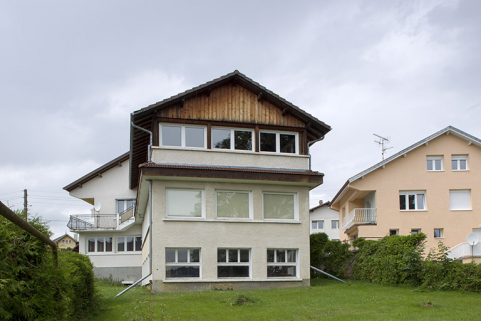 Maison et atelier de Jean Morel (au n° 2) : façade latérale gauche de l'atelier. © Région Bourgogne-Franche-Comté, Inventaire du patrimoine