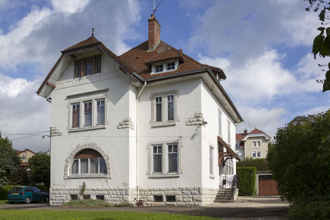 Une maison d'industriel de 1913 : atelier d'horlogerie de Gaston Maillot et comptoir horloger Cyrax (6 rue Cuvier). © Région Bourgogne-Franche-Comté, Inventaire du patrimoine Une maison d'industriel de 1913 : atelier d'horlogerie de Gaston Maillot et comptoir horloger Cyrax (6 rue Cuvier). © Région Bourgogne-Franche-Comté, Inventaire du patrimoine
